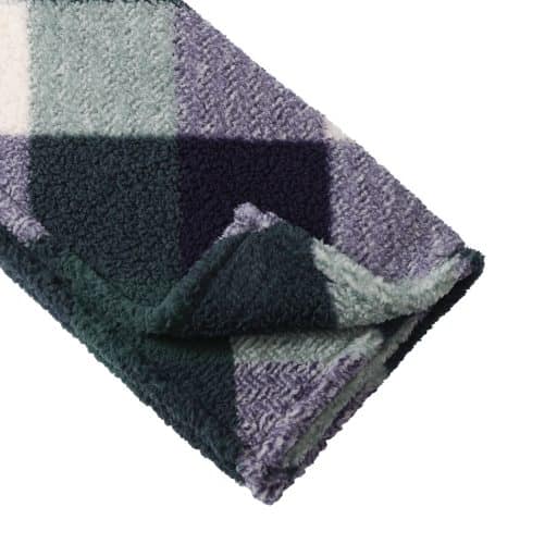CR Sherpa Throw Check Olive - Image 3