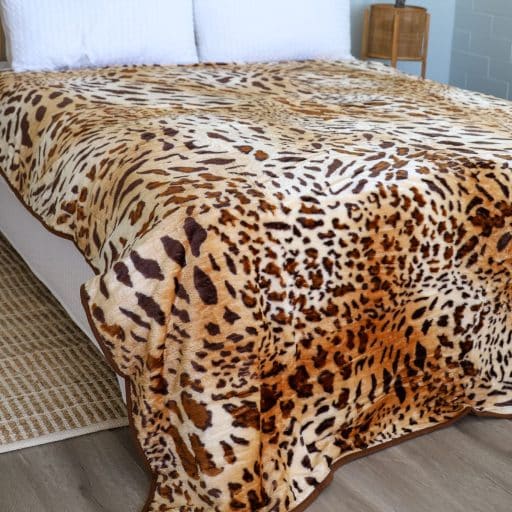 Casa Rosso Mink Blanket Leopard Spot DB 180x210cm - Image 3