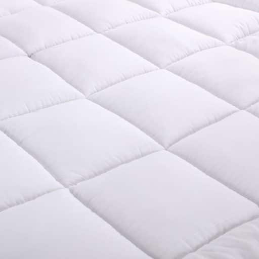 Casa Rosso Prime Quilt DB - Image 4
