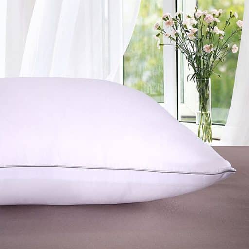 Casa Rosso Prime Hotel Pillow