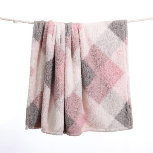 CR Sherpa Throw Check Soft Pink